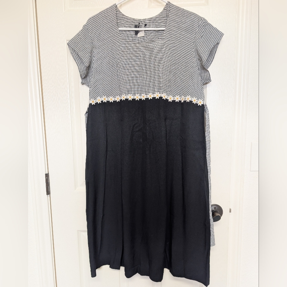 VTG 90s Nu Venture Womens Dress Micro Check Gingham Daisy Flower Belted S USA